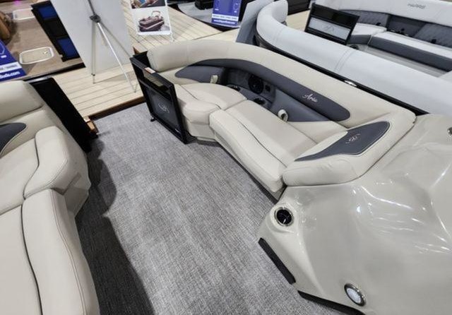 60 x 16 tri-toon passenger vessel