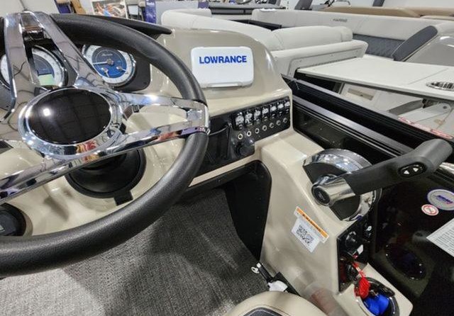 60 x 16 tri-toon passenger vessel