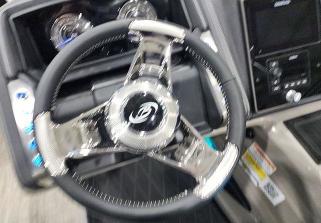 60 x 16 tri-toon passenger vessel