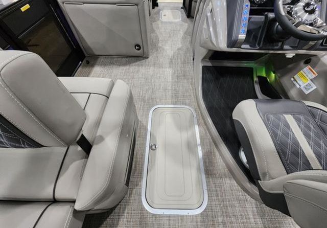 60 x 16 tri-toon passenger vessel