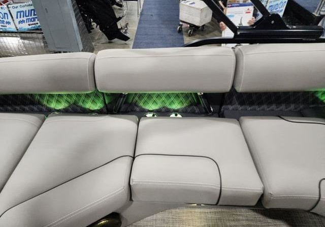60 x 16 tri-toon passenger vessel