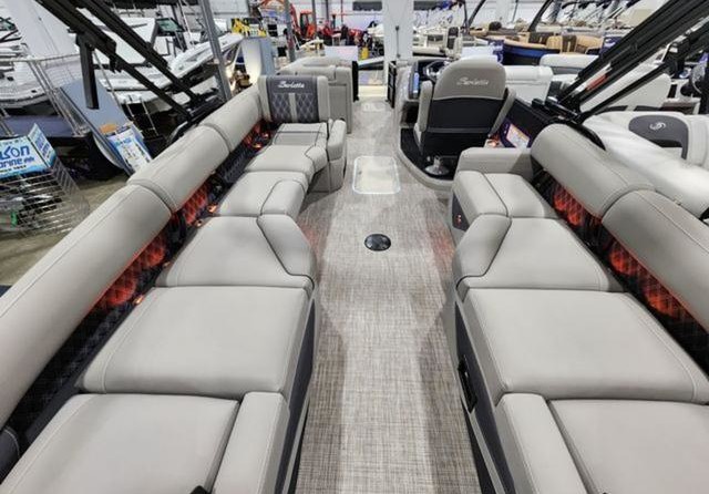 60 x 16 tri-toon passenger vessel