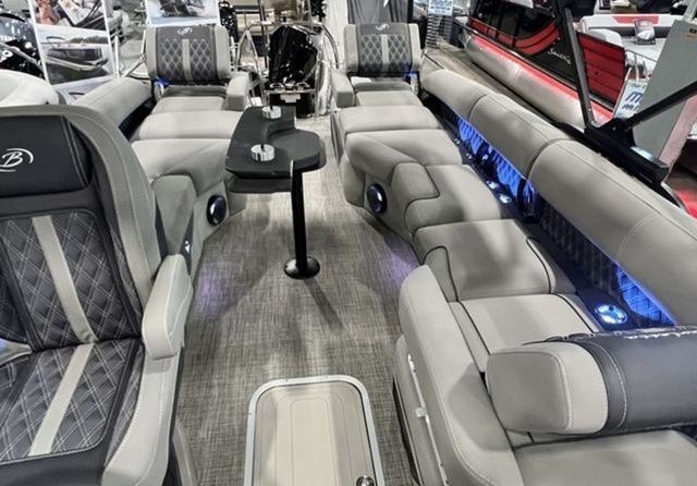 60 x 16 tri-toon passenger vessel