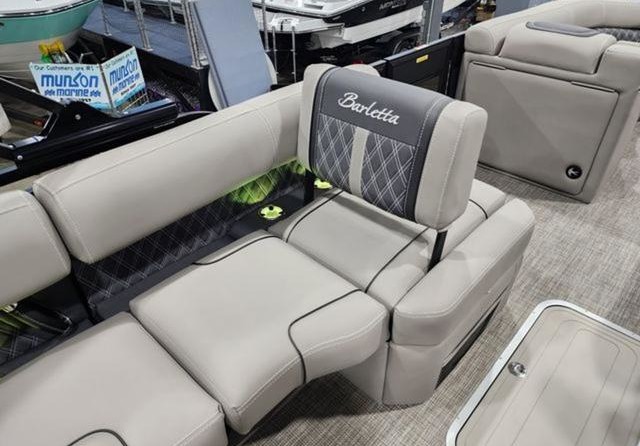 60 x 16 tri-toon passenger vessel