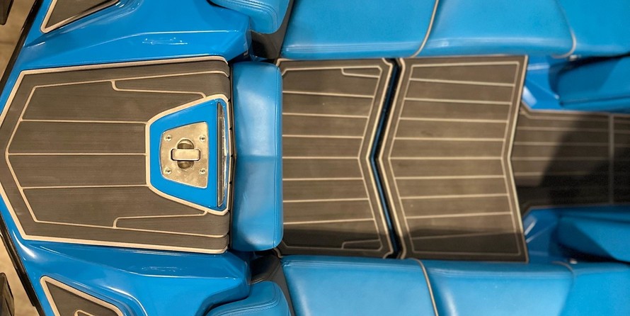 Super Air Nautique G23