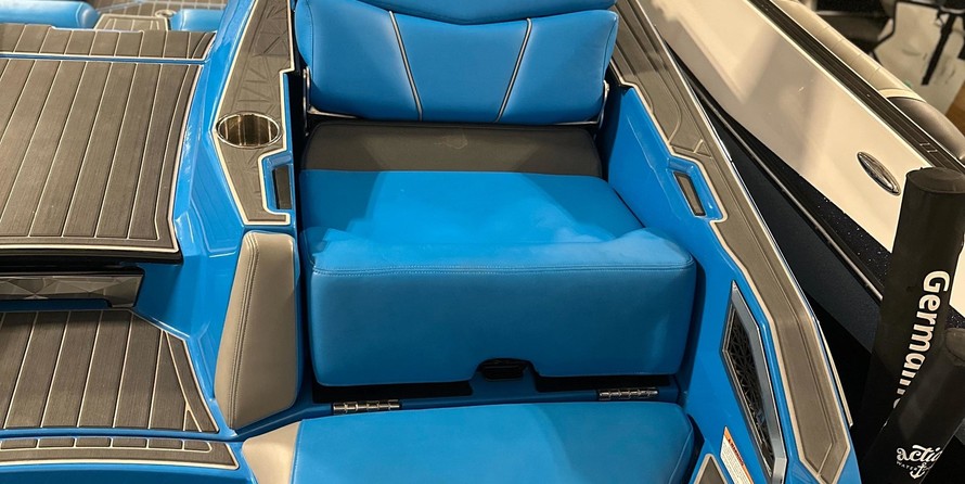 Super Air Nautique G23