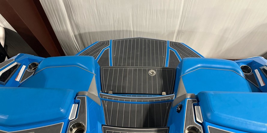 Super Air Nautique G23