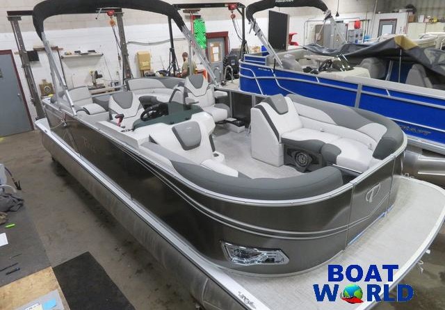 Tahoe LTZ 2385 Quad Lounger Pontoon & Honda 4-Stroke EFI
