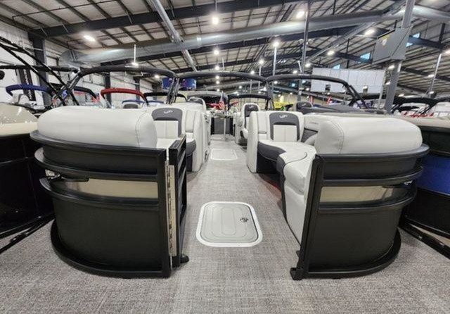 60 x 16 tri-toon passenger vessel