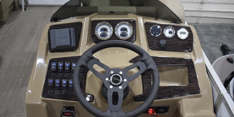 Sunchaser Boats Geneva Cruise 22 LR DH