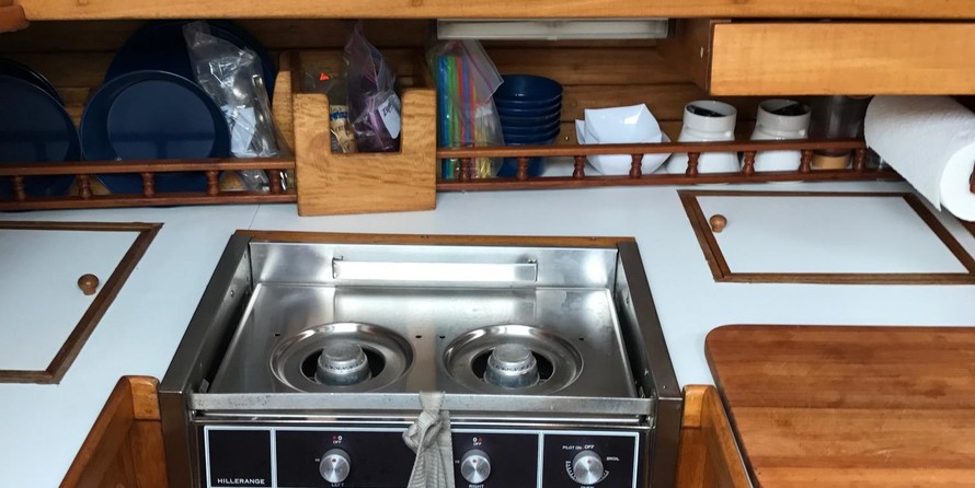 Freedom 40 cat ketch