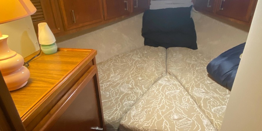 Swordsman 40 aft cabin