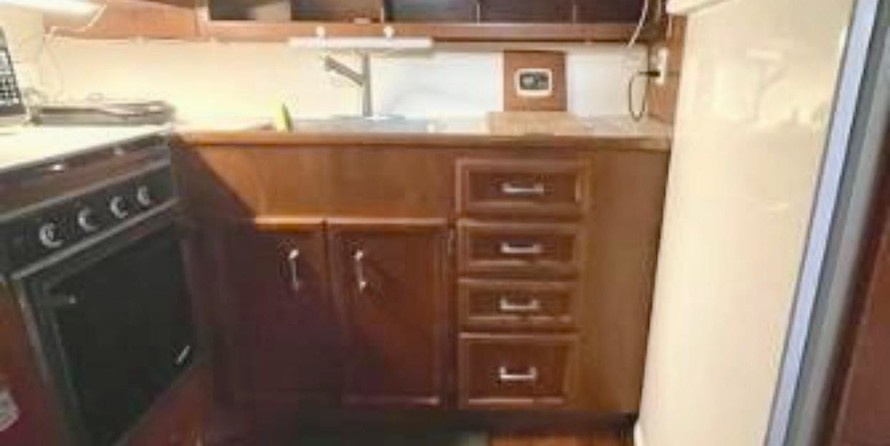 Swordsman 40 aft cabin