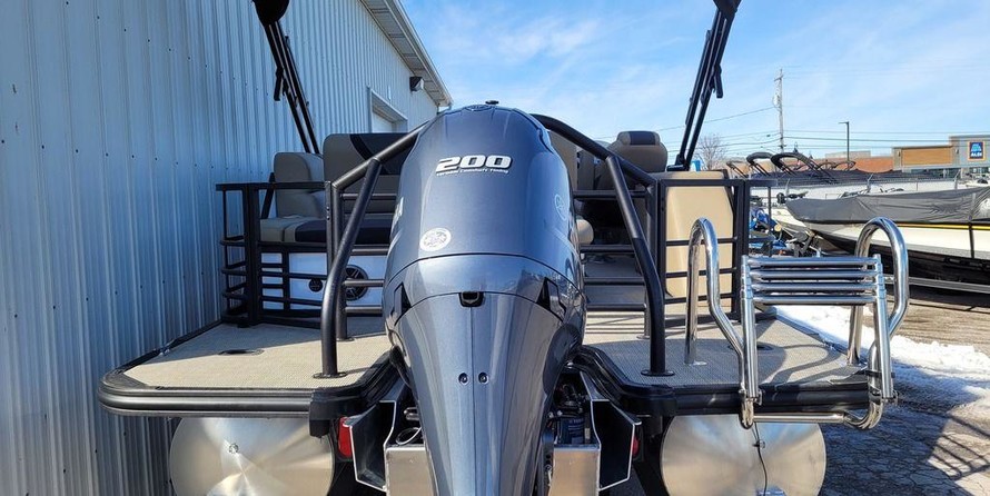 Sunchaser Boats Geneva Sport 24 LR DH Sport