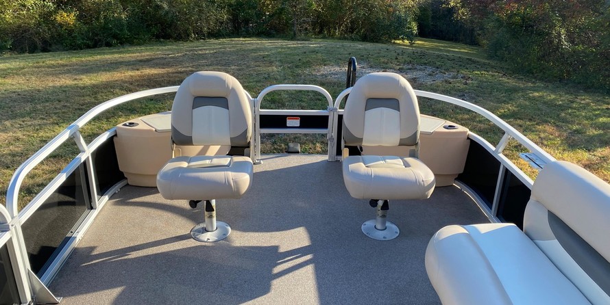 Sun Tracker Fishin Barge 24 DLX