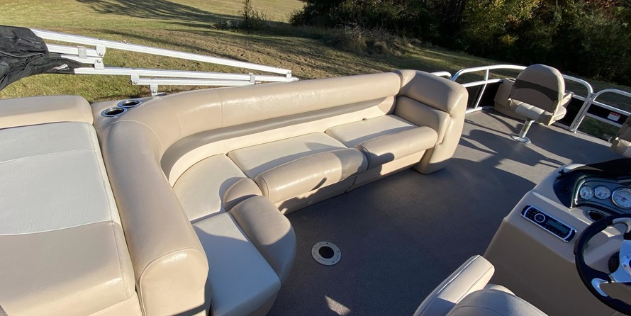 Sun Tracker Fishin Barge 24 DLX