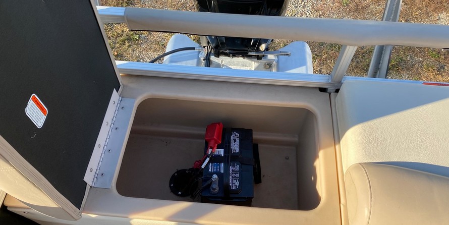 Sun Tracker Fishin Barge 24 DLX