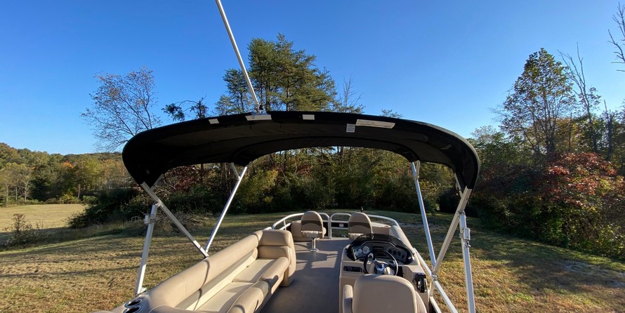 Sun Tracker Fishin Barge 24 DLX