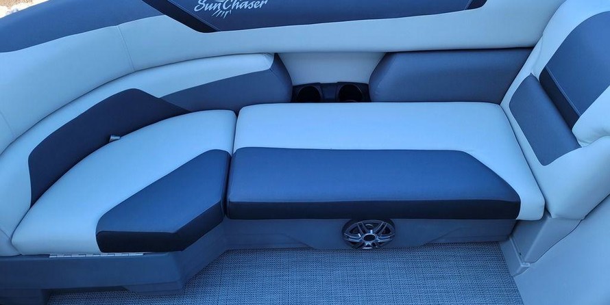 Sunchaser Boats Geneva Sport 24 LR DH Sport
