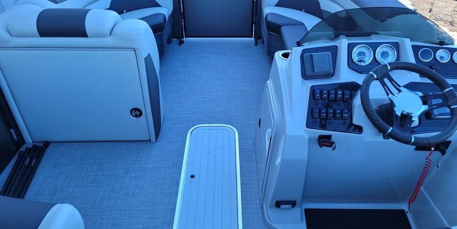 Sunchaser Boats Geneva Sport 24 LR DH Sport