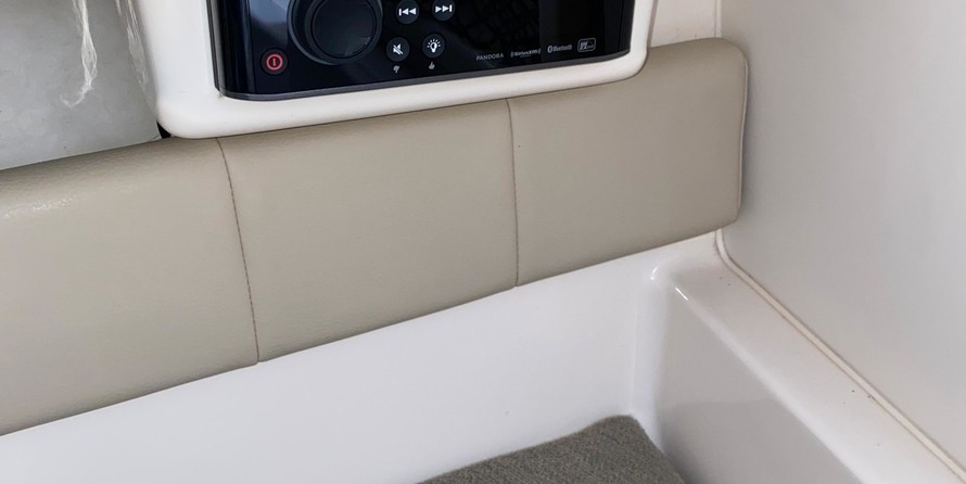 Grady-White Journey 258