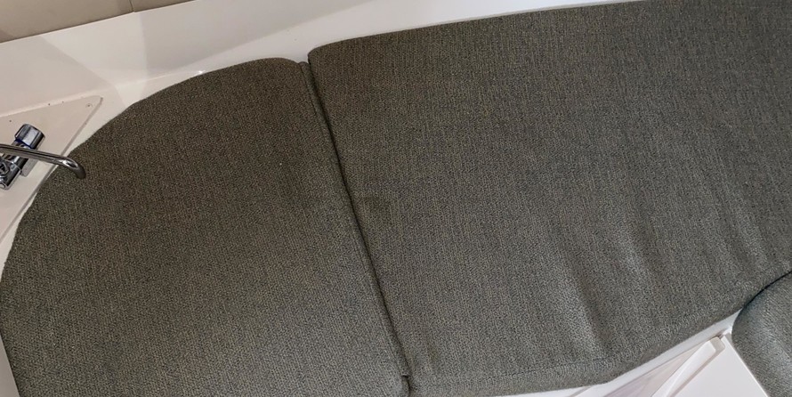 Grady-White Journey 258