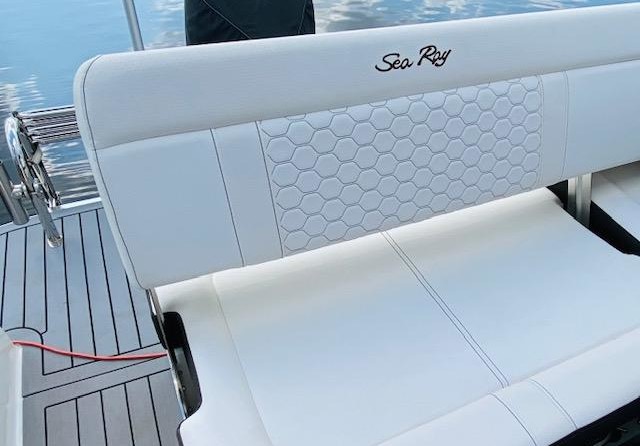 Sea Ray SDX 250 OB