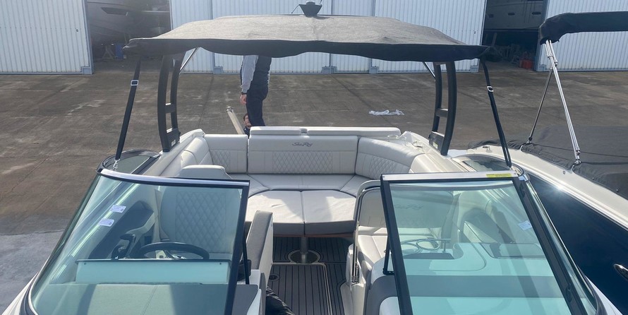 Sea Ray 250 SLX
