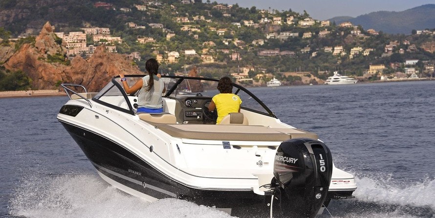 Bayliner VR5 Cuddy