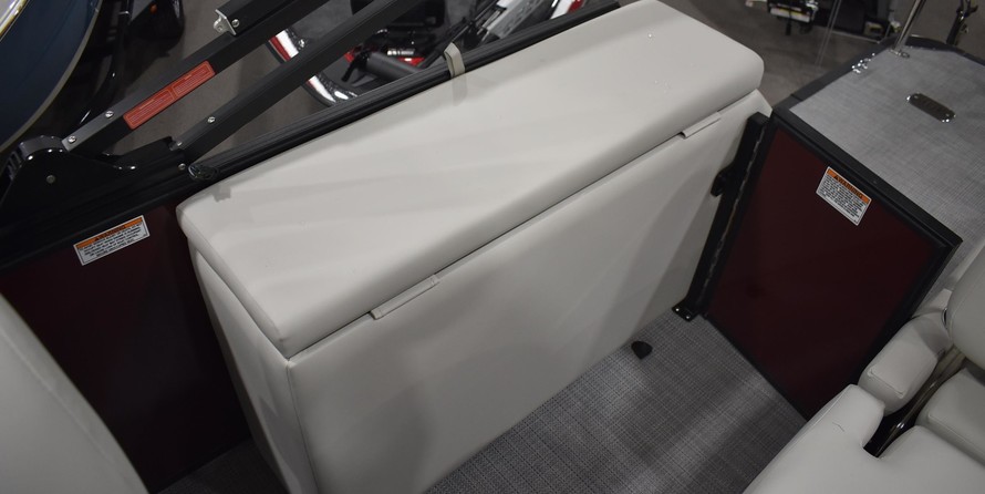 Sunchaser Boats Geneva Sport 24 LR DH Sport