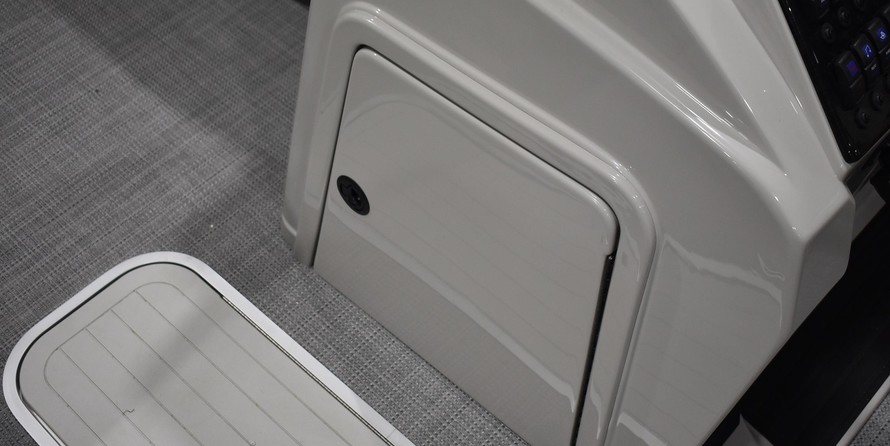 Sunchaser Boats Geneva Sport 24 LR DH Sport