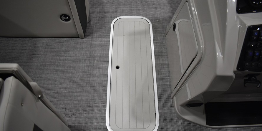 Sunchaser Boats Geneva Sport 24 LR DH Sport