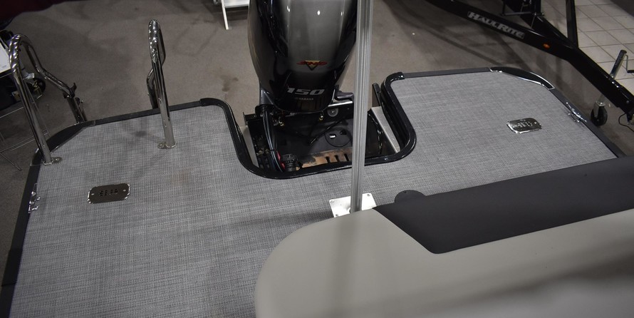 Sunchaser Boats Geneva Sport 24 LR DH Sport