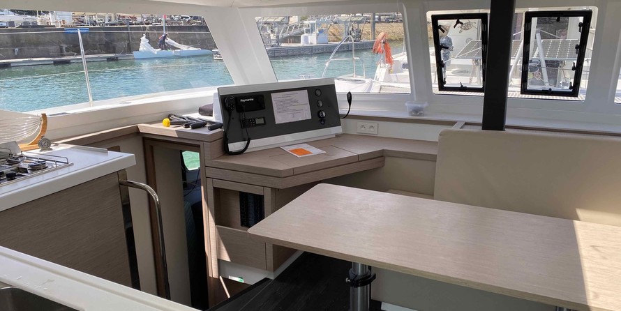 FOUTAINE PAJOT Lucia 40