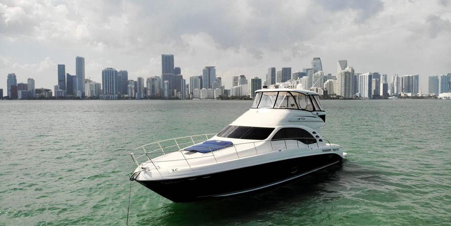 Sea Ray 580 Sedan Bridge