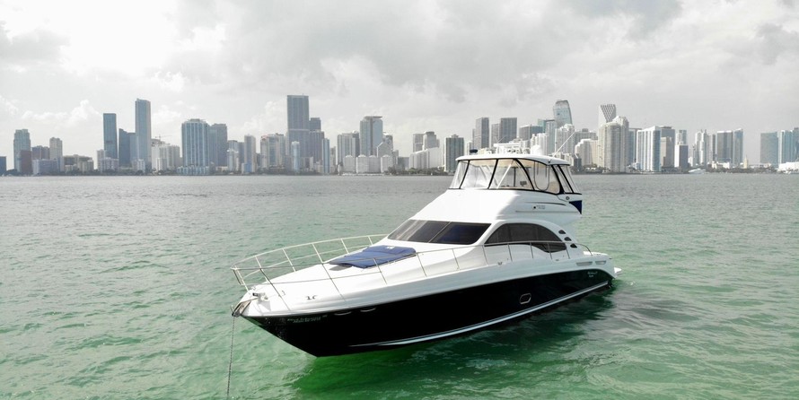 Sea Ray 580 Sedan Bridge