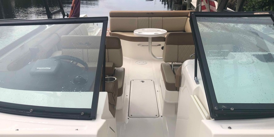 Sea Ray 270 SUNDECK