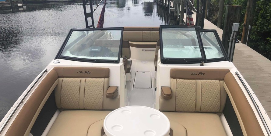 Sea Ray 270 SUNDECK