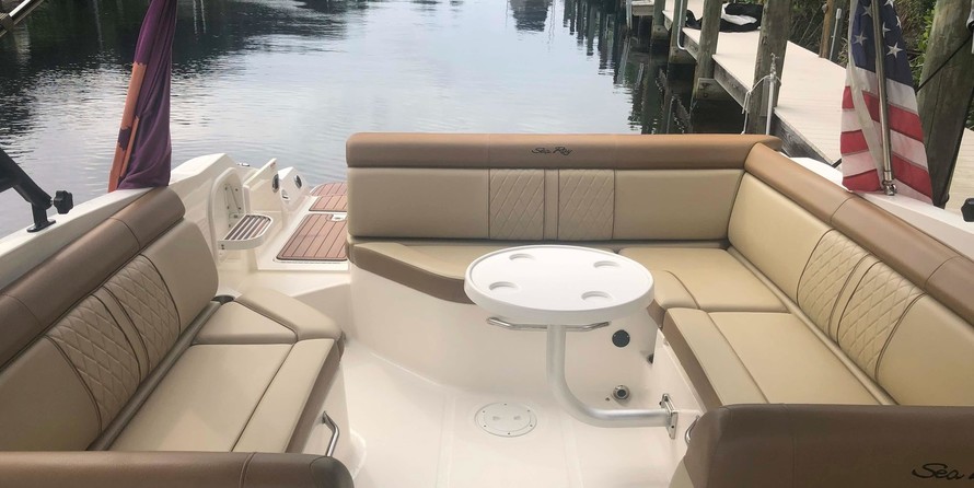 Sea Ray 270 SUNDECK