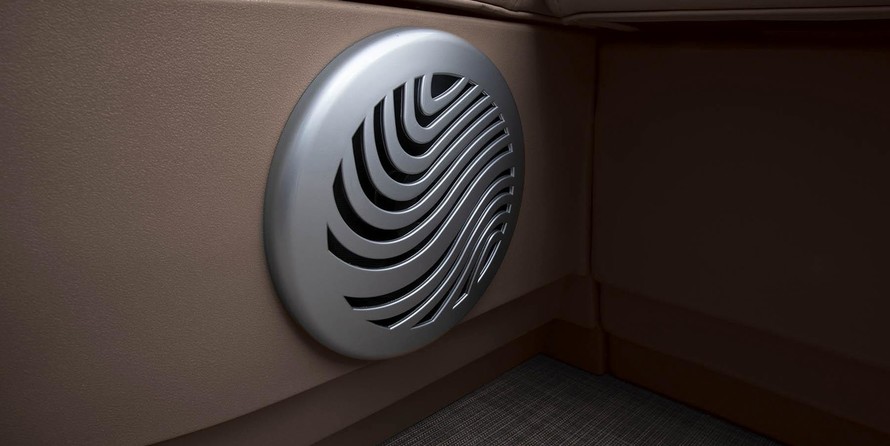 Sun Tracker Party Barge 18 DLX