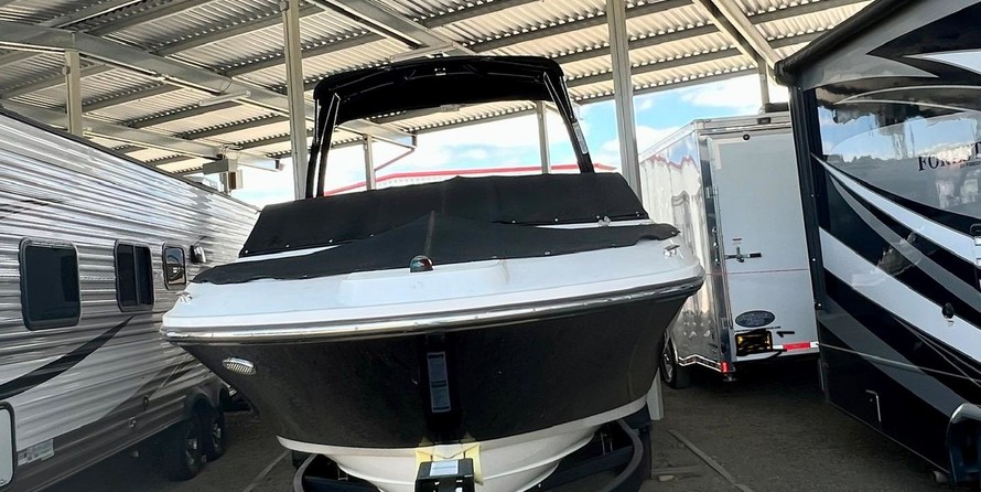 Sea Ray SPX 230