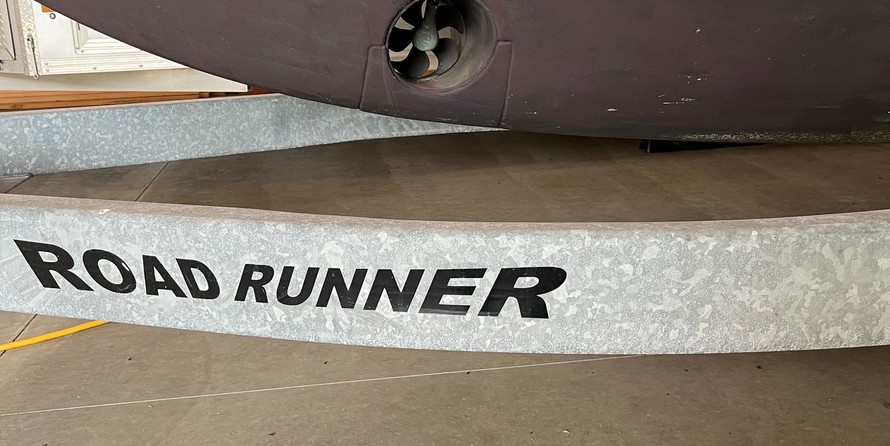 Grady-White Express 330