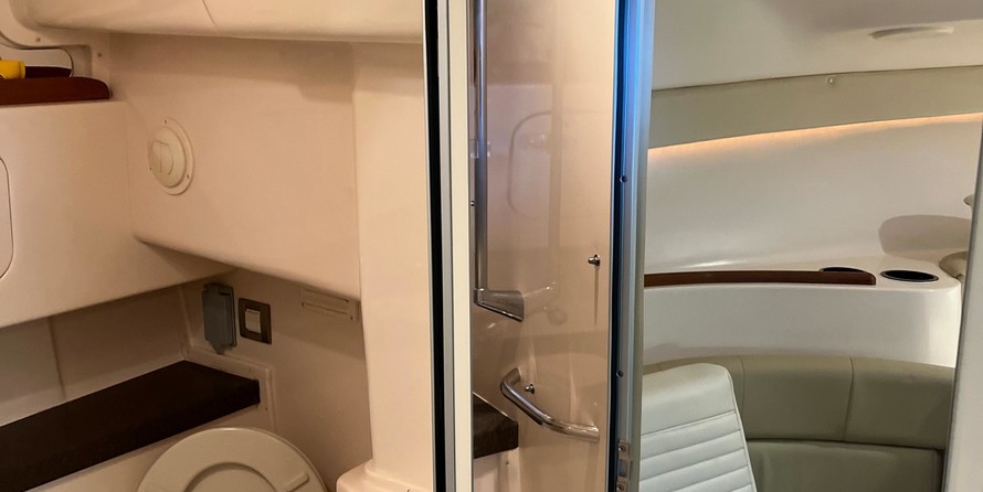 Grady-White Express 330