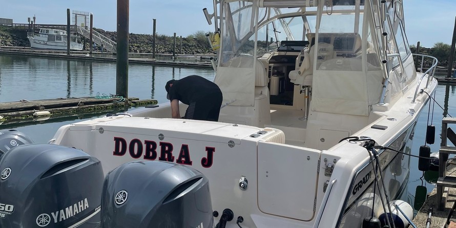 Grady-White Express 330