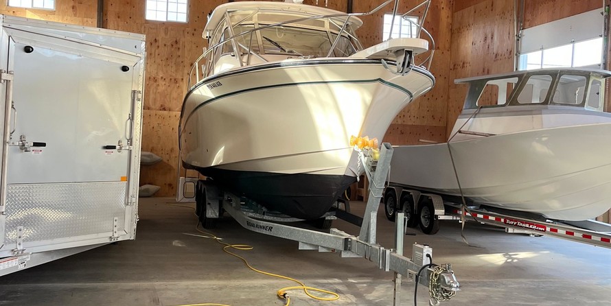 Grady-White Express 330