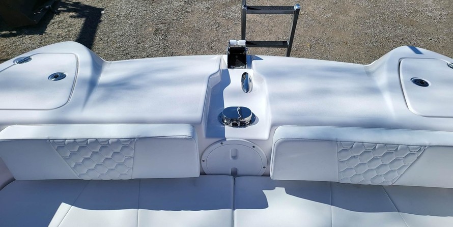 Twin Vee 260 STX