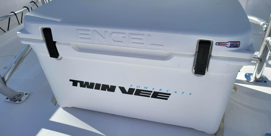 Twin Vee 260 STX