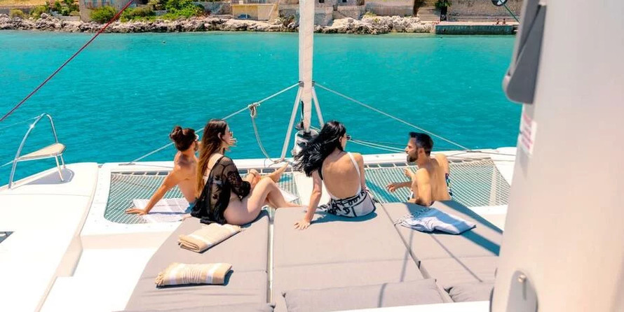 Fountaine Pajot Saona 47