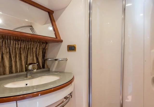 Azimut 62 Fly - 3 + 2 cab.