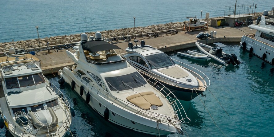 Azimut 62 Fly - 3 + 2 cab.